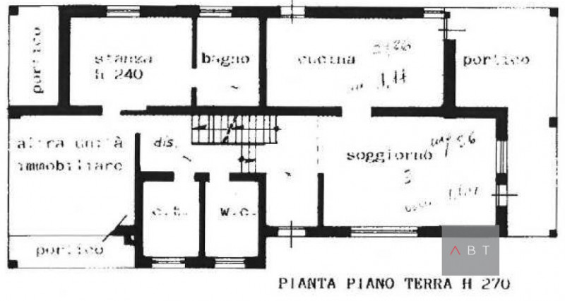 Situata nella frazione di Paviola, casa singola ultimata nel 2023 con finiture di pregio e compos...