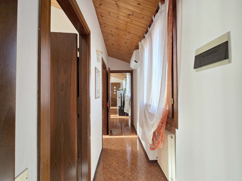 TREVISO S.M.ROVERE affittasi da Febbraio 2026 a referenziati con redditi documentazbili, in ville...