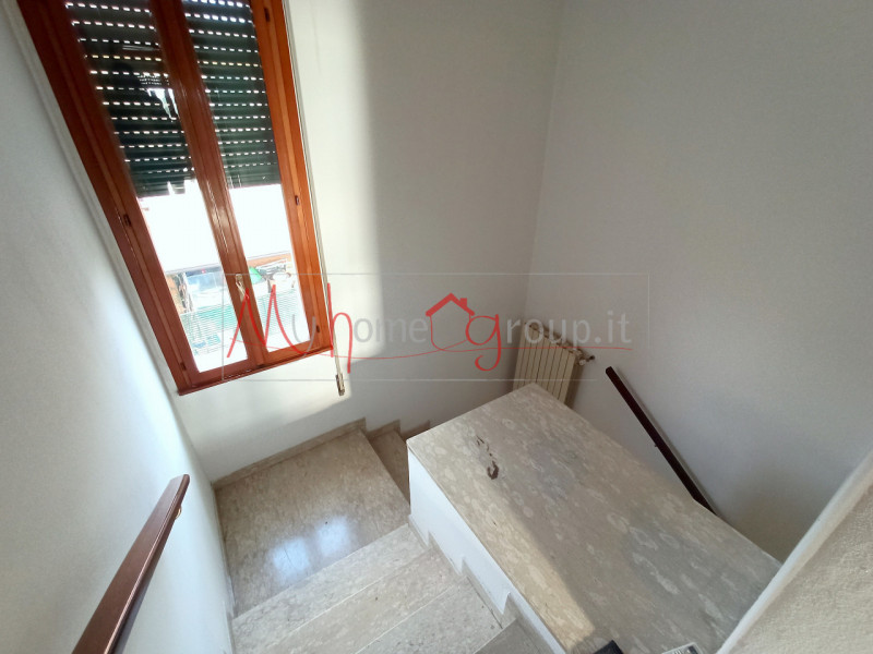 ALBIGNASEGO (RIF: V1625-R): Casa singola con giardino di 240 mq in splendida posizione. Ci trovia...