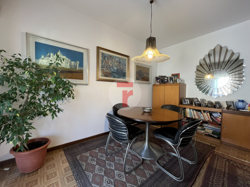 Nel quartiere Arcella, in zona Sant’Antonino, porzione di bifamiliare al primo piano con ingresso...