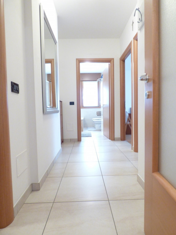SARMEOLA- Situato in quartiere residenziale ed in signorile contesto, recentissimo ed elegante BI...