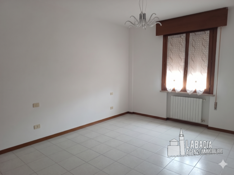 Se cerchi una soluzione pratica, senza spese inutili e in un contesto tranquillo, questa è l’oppo...