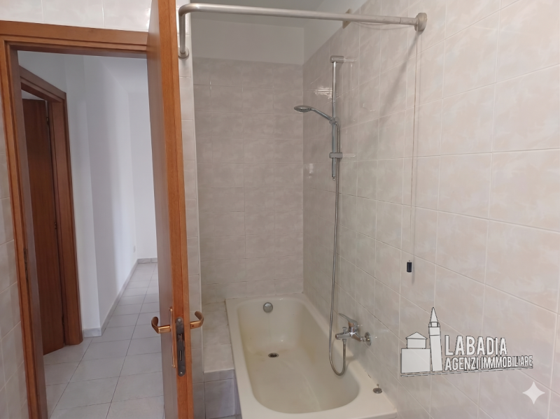 Se cerchi una soluzione pratica, senza spese inutili e in un contesto tranquillo, questa è l’oppo...