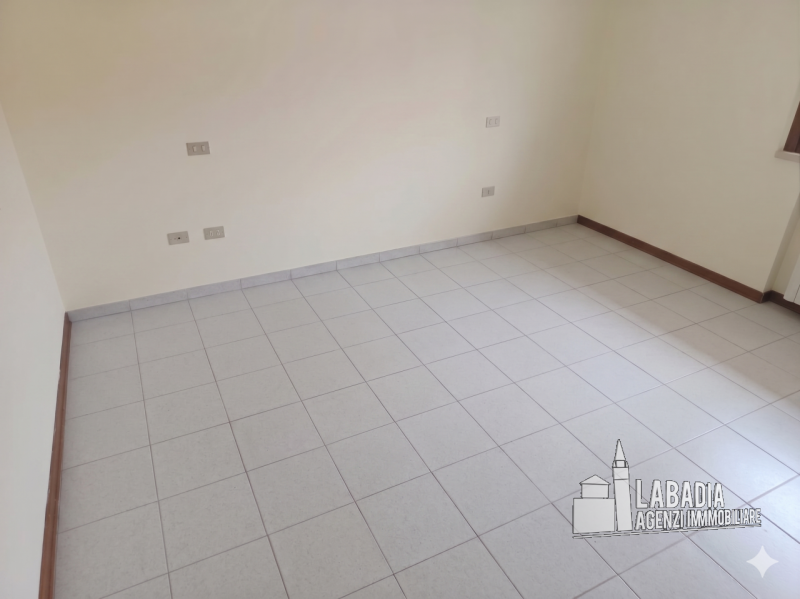 Se cerchi una soluzione pratica, senza spese inutili e in un contesto tranquillo, questa è l’oppo...