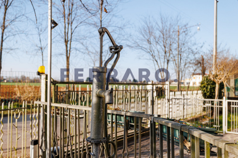 Treviso, Santa Bona. Codice IV2. In tranquillo contesto residenziale, proponiamo casa singola di ...