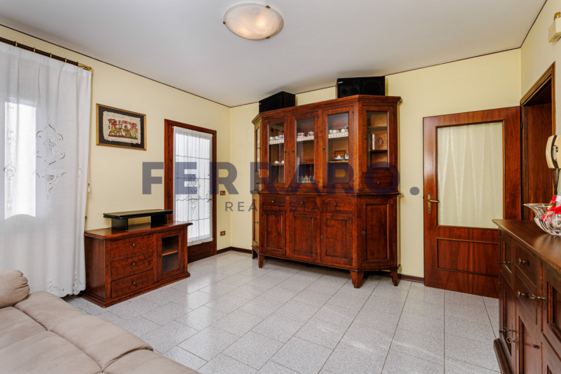 Treviso, Santa Bona. Codice IV2. In tranquillo contesto residenziale, proponiamo casa singola di ...