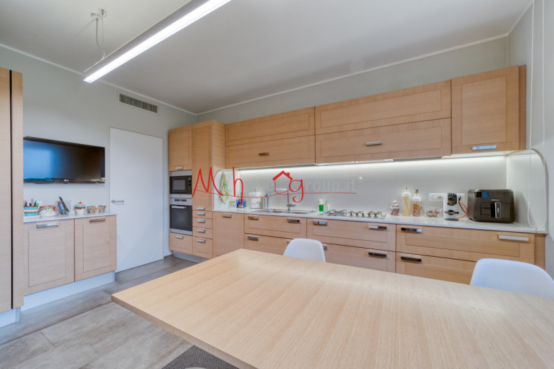 PADOVA ZONA MANDRIA  -  In una delle zone residenziali più apprezzate e tranquille della Mandria,...