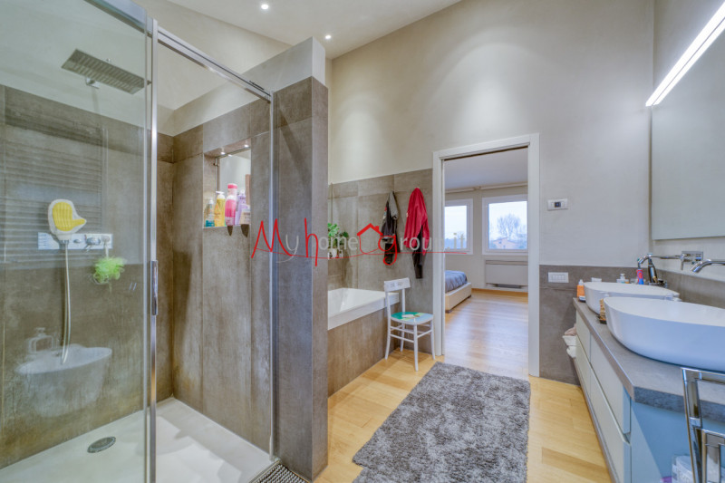 PADOVA ZONA MANDRIA  -  In una delle zone residenziali più apprezzate e tranquille della Mandria,...