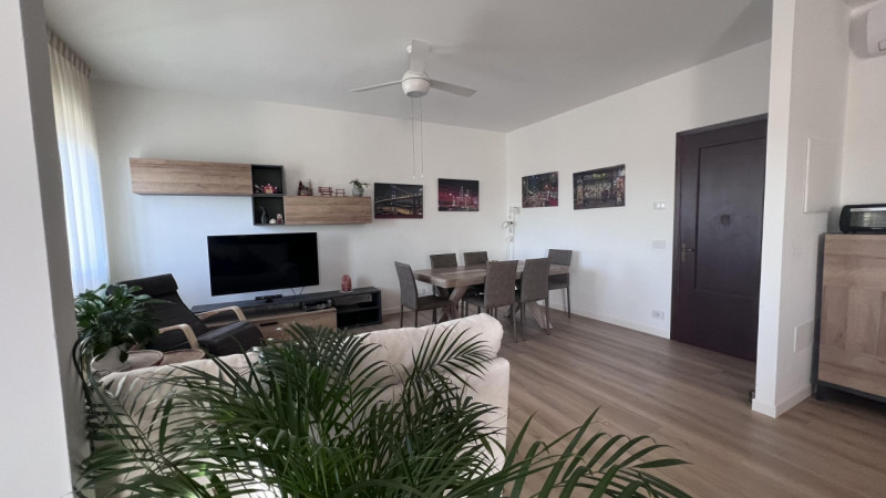 UN’ABITAZIONE "UNICA" NEL CUORE DI MONSELICE.

Dove la comodità del centro incontra la libertà di...