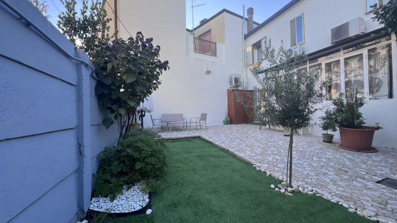 UN’ABITAZIONE "UNICA" NEL CUORE DI MONSELICE.

Dove la comodità del centro incontra la libertà di...