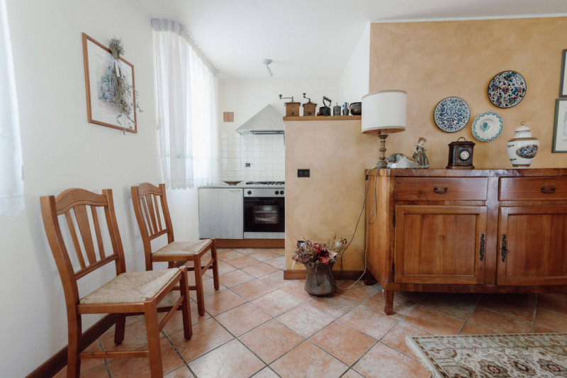Villa Singola Immersa nel Verde con Parco Privato di 4.000 mq – A soli 1,5 km dal centro

Nel com...