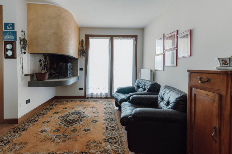 Villa Singola Immersa nel Verde con Parco Privato di 4.000 mq – A soli 1,5 km dal centro

Nel com...
