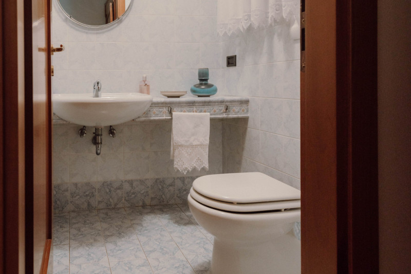 Villa Singola Immersa nel Verde con Parco Privato di 4.000 mq – A soli 1,5 km dal centro

Nel com...