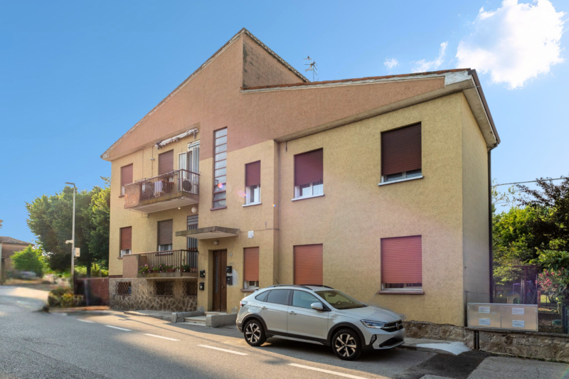 ***SOLO PER INVESTIMENTO***

Piccolo condominio di sole 4 unità abitative.
L'appartamento in vend...