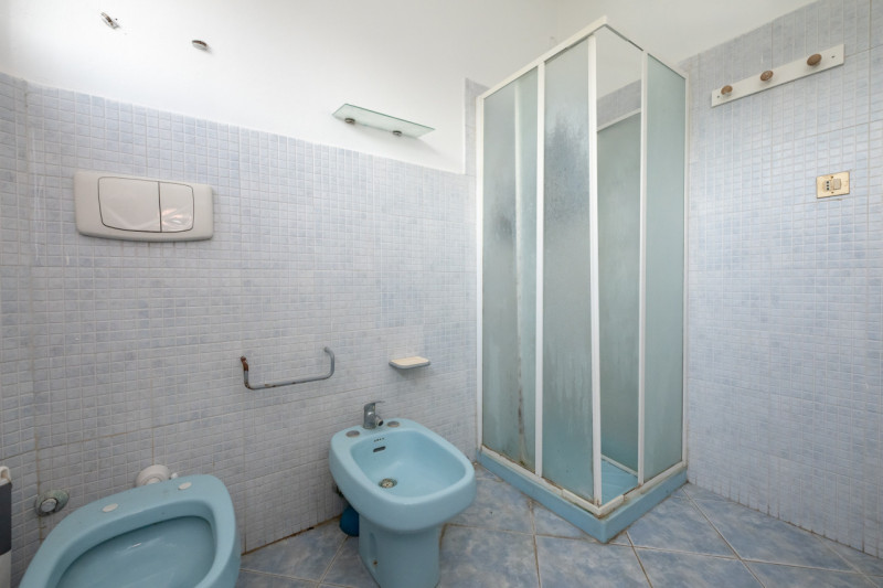 ***SOLO PER INVESTIMENTO***

Piccolo condominio di sole 4 unità abitative.
L'appartamento in vend...