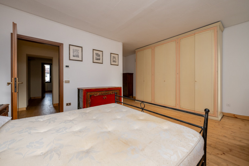 In pieno centro e già libero.
Siamo a Monselice. Ma quanto è difficile trovare qualcosa del gener...