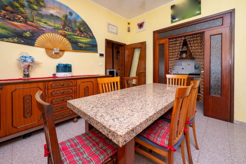 Rara occasione di abitazione unico livello -pronta da abitare, tempi brevi di liberazione- 
con m...