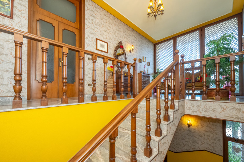 Qui compri innanzitutto la posizione. Non esiste a Monselice altro posto più in vista di questo.
...