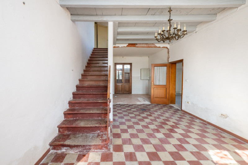 Siamo a due passi dal centro di San Pietro Viminario, lungo quella via Roma-strada principale che...