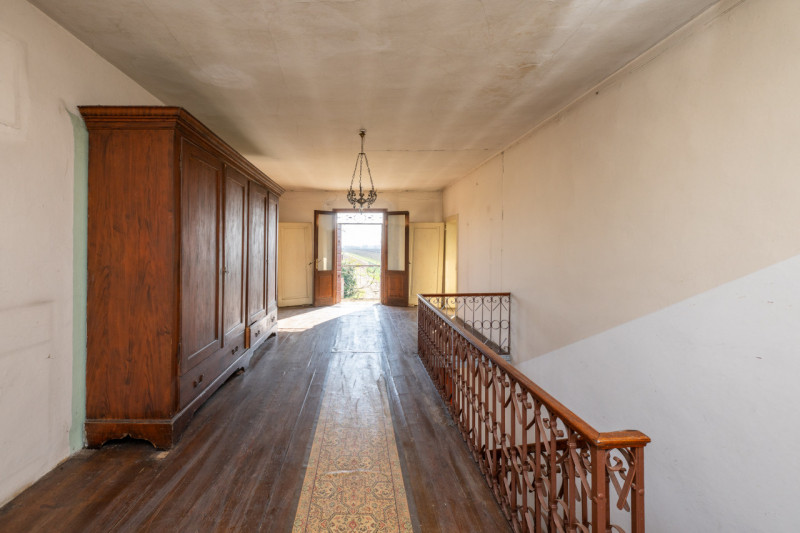 Siamo a due passi dal centro di San Pietro Viminario, lungo quella via Roma-strada principale che...