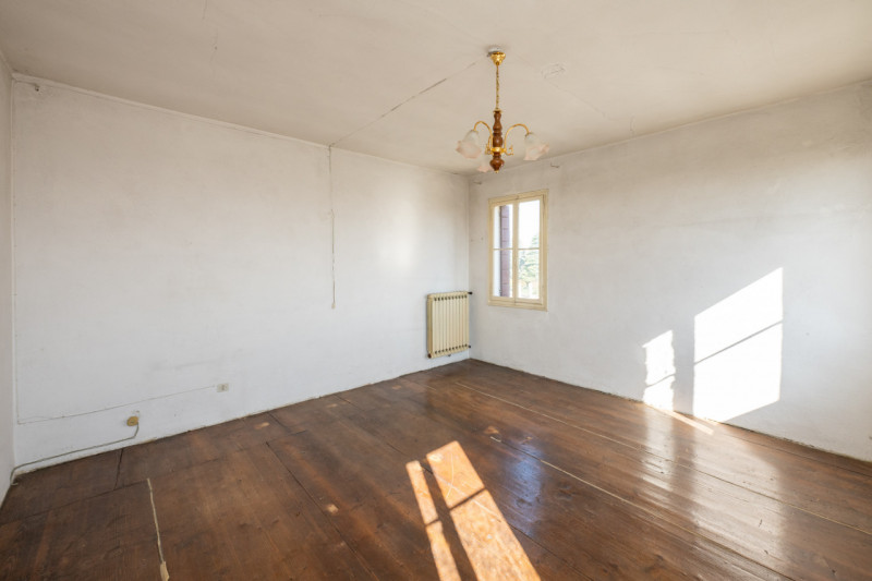 Siamo a due passi dal centro di San Pietro Viminario, lungo quella via Roma-strada principale che...