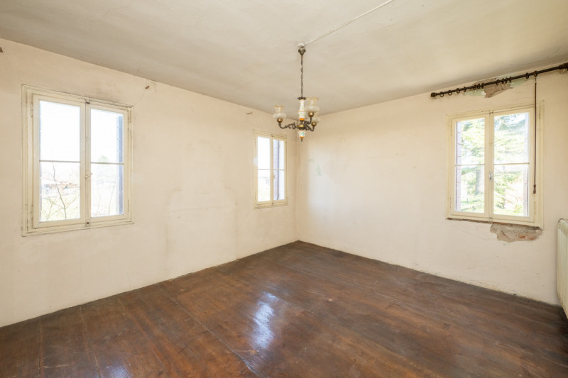 Siamo a due passi dal centro di San Pietro Viminario, lungo quella via Roma-strada principale che...