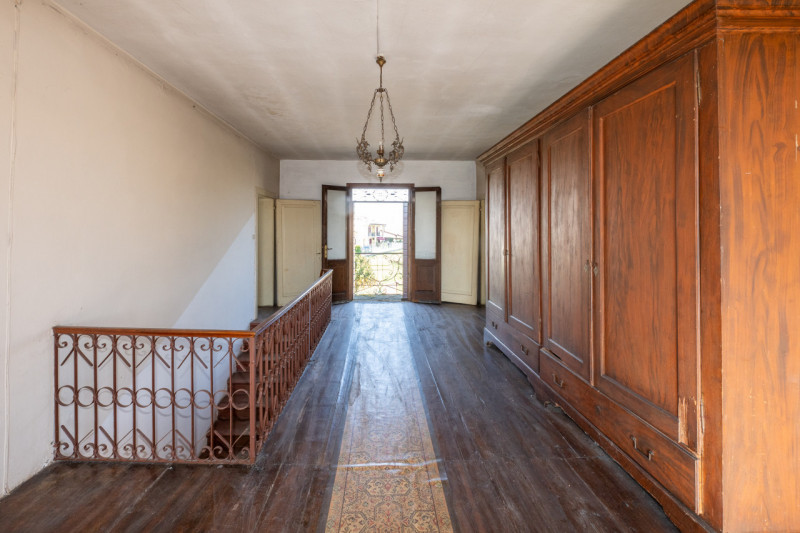 Siamo a due passi dal centro di San Pietro Viminario, lungo quella via Roma-strada principale che...