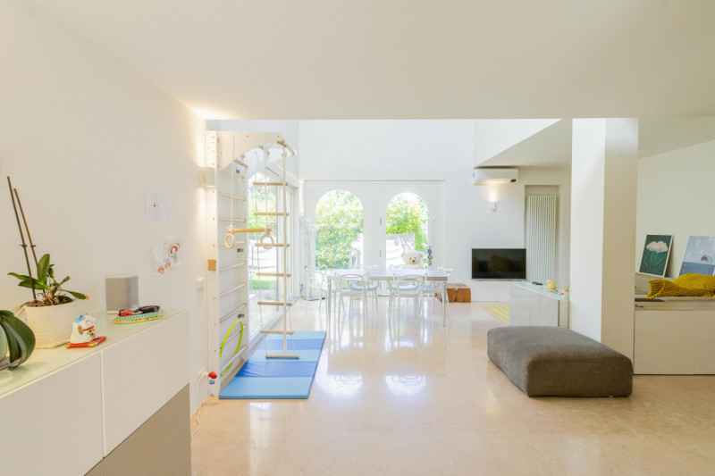 Se quello che cerchi è l'indipendenza e la massima tranquillità per la tua famiglia, questa villa...