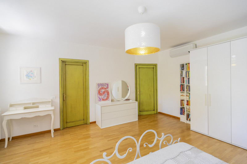 Se quello che cerchi è l'indipendenza e la massima tranquillità per la tua famiglia, questa villa...