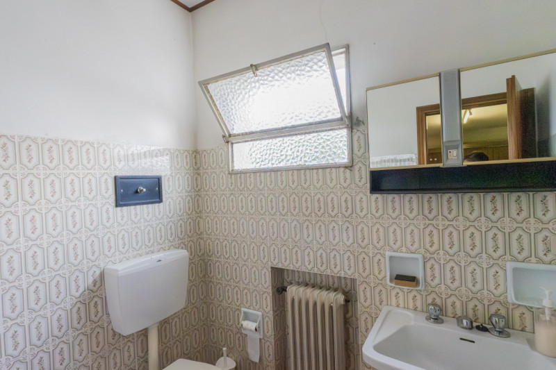 Nel cuore di Due Carrare, questa splendida casa singola di circa 200 mq rappresenta la combinazio...