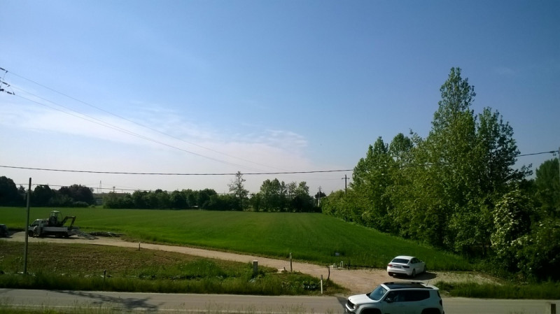 Scopri questa casa singola situata nel tranquillo comune di Tezze sul Brenta, zona Belvedere. Con...