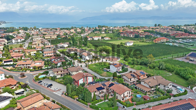 Sirmione Vendita Casa a schiera porzione di testa