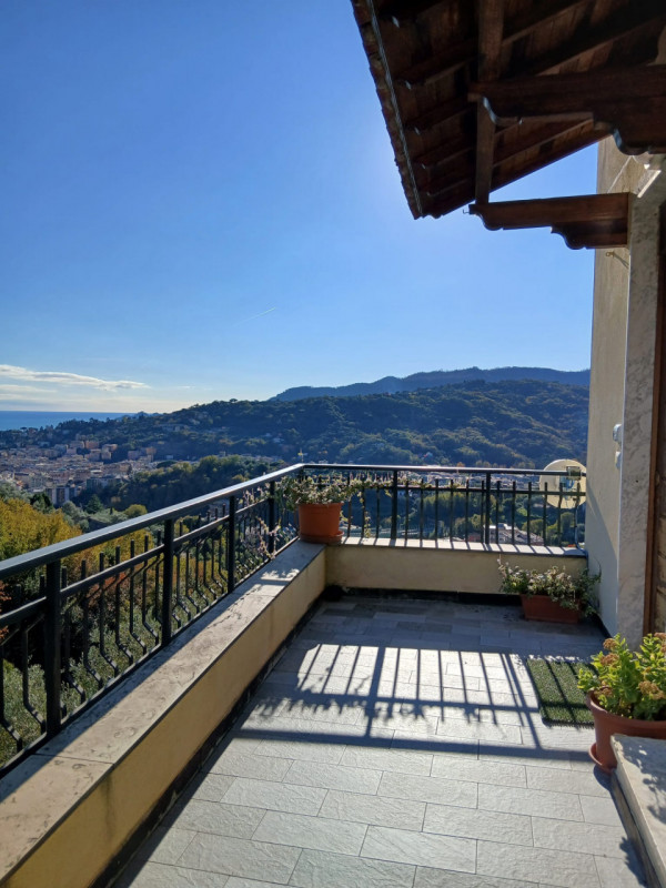 Rapallo Affitto Appartamento trilocale