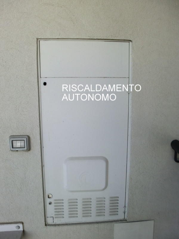 Caselle, appartamento recente, mai abitato, posto in una palazzina di tre piani servita da ascens...