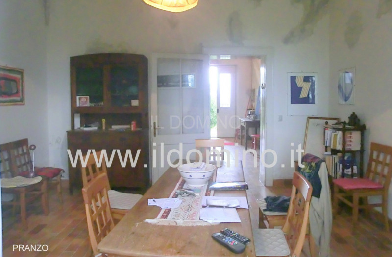 Rosazzo (Udine), Villa Liberty di inizio 1900, sviluppata su 3 livelli: piano terra di 150 mq.; p...