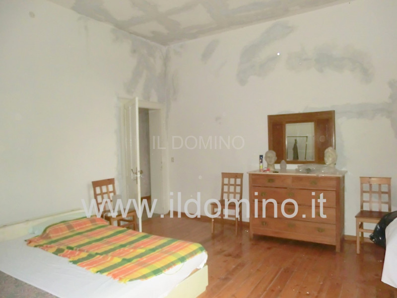 Rosazzo (Udine), Villa Liberty di inizio 1900, sviluppata su 3 livelli: piano terra di 150 mq.; p...