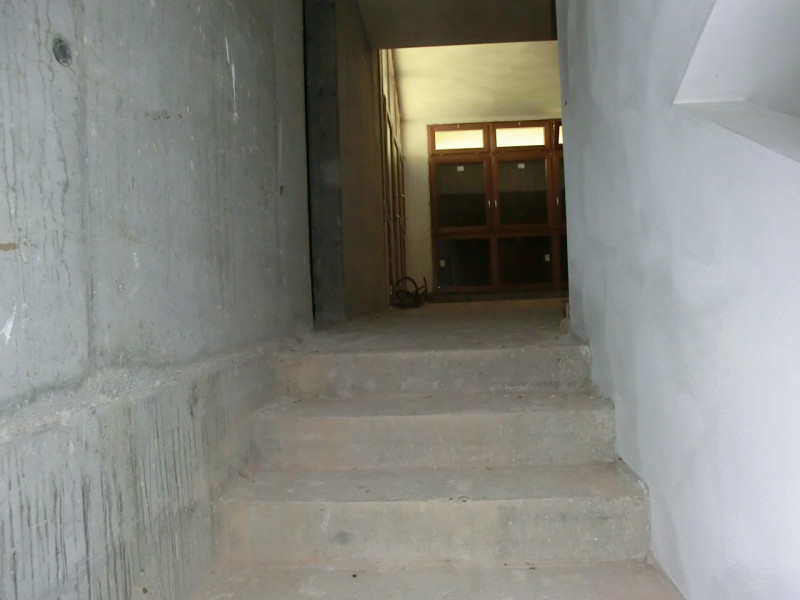 Manzano, località Rosazzo, casa singola di complessivi 860 mq. calpestabili, distribuita su 3 liv...