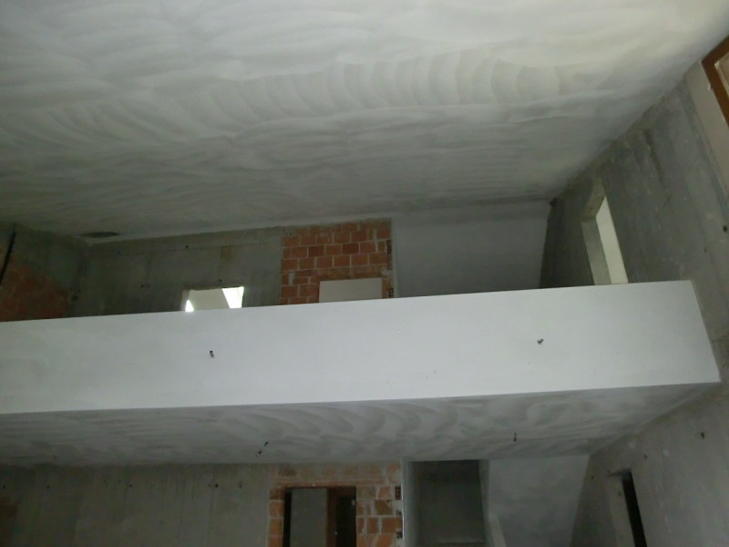 Manzano, località Rosazzo, casa singola di complessivi 860 mq. calpestabili, distribuita su 3 liv...