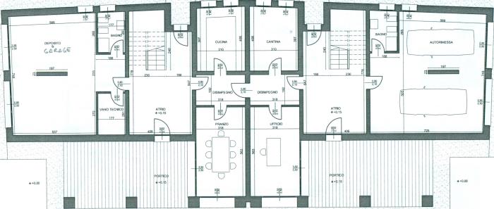 Manzano, località Rosazzo, casa singola di complessivi 860 mq. calpestabili, distribuita su 3 liv...