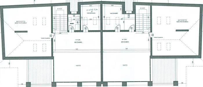Manzano, località Rosazzo, casa singola di complessivi 860 mq. calpestabili, distribuita su 3 liv...