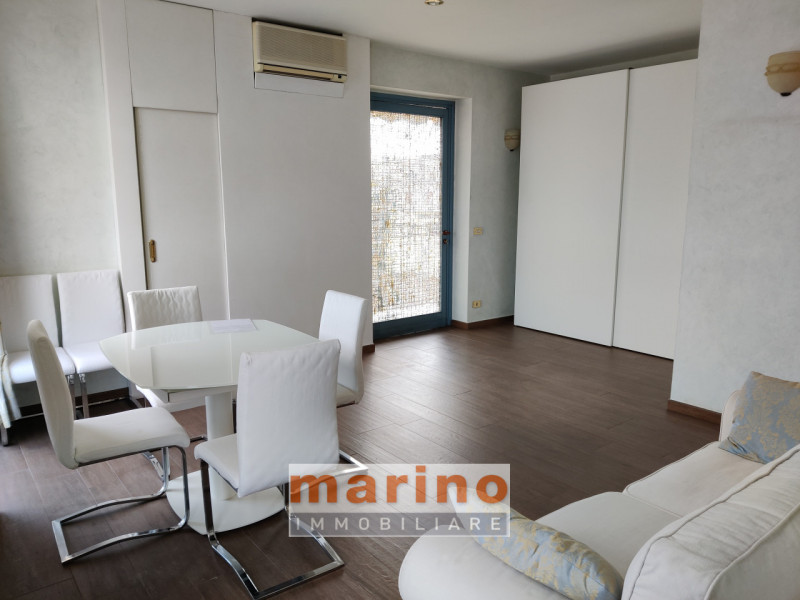 PADOVA CENTRO STORICO - LARGO EUROPA Splendido appartamento elegantemente arredato di mq. 50, vis...