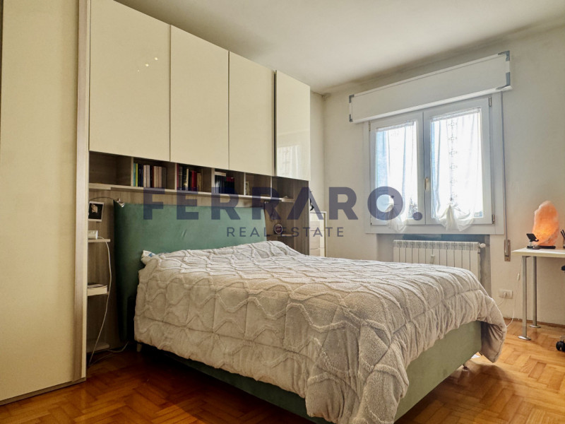 Treviso, San Zeno. Codice CV16. A meno di 300 metri dalle mura, questo appartamento tricamere off...