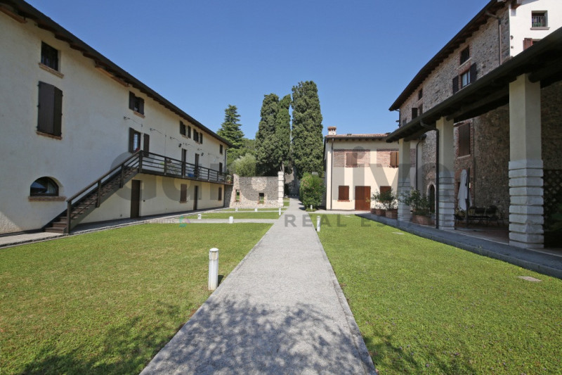 Salò Vendita Appartamento quadrilocale