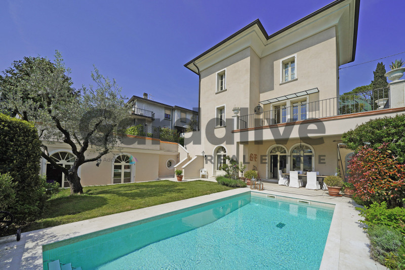 VENDITE Ville singole o a schiera a Salò – foto 1