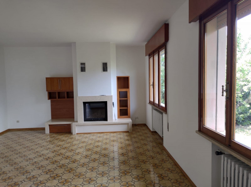 AFFITTI Rustico e Casa a Montebelluna – foto 1