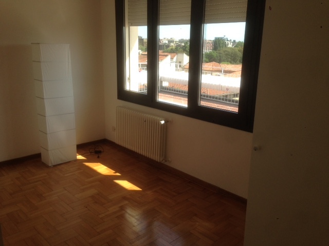 Nel prestigioso Centro Storico di Padova, a pochi passi da Via San Fermo e dalle principali attra...