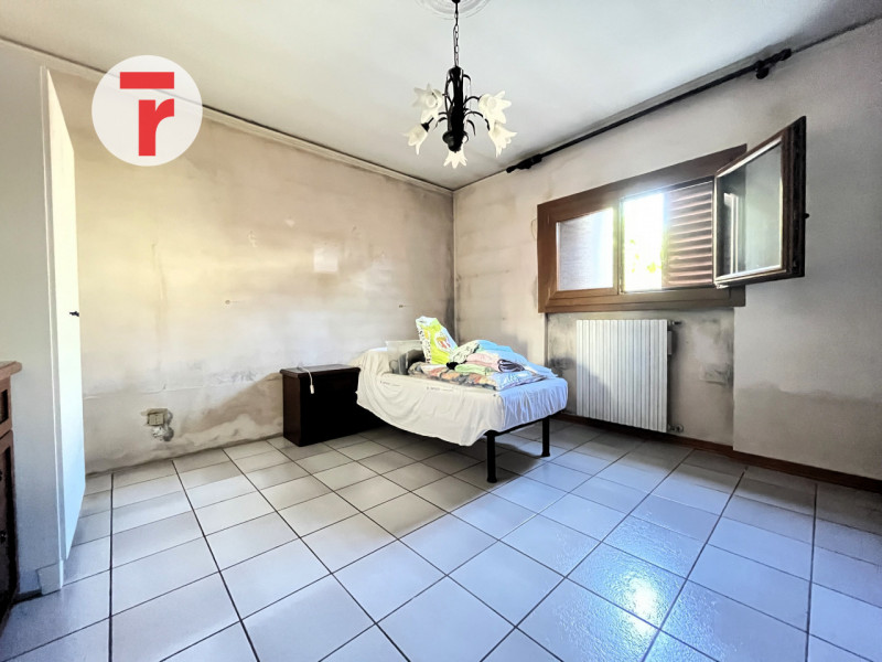 Limena Centro, quartiere tranquillo situato in posizione strategica e comoda ai servizi.

Proponi...