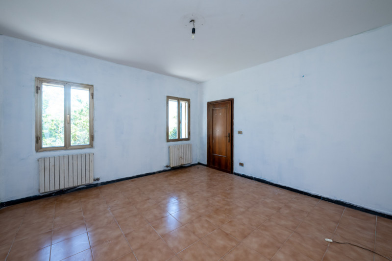 "Proposta unica nel suo genere!"
Spesso proclama fine a se stesso, per le solite case come ne pas...