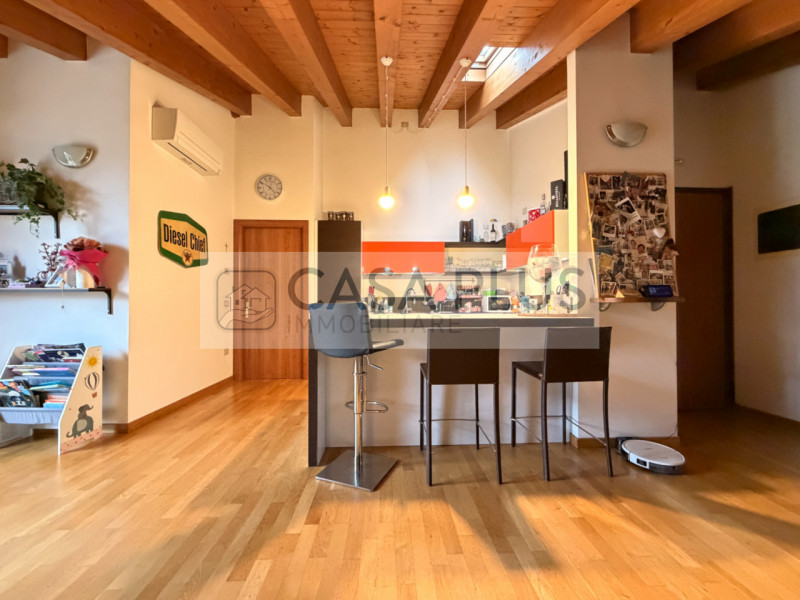 Tombolo, in zona centrale e vicina a tutti i servizi, all'interno di un quartiere ben abitato con...