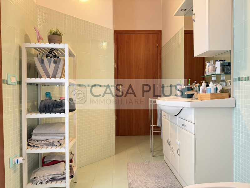 Tombolo, in zona centrale e vicina a tutti i servizi, all'interno di un quartiere ben abitato con...